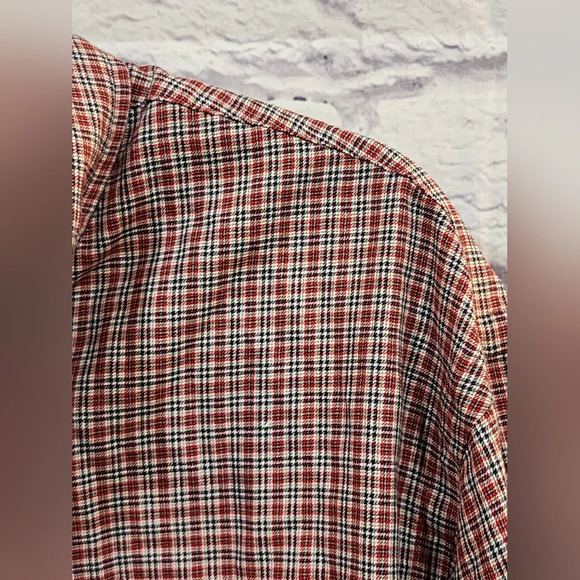 Cremieux red and blue plaid button down shirt Size Large - Picture 3 of 4